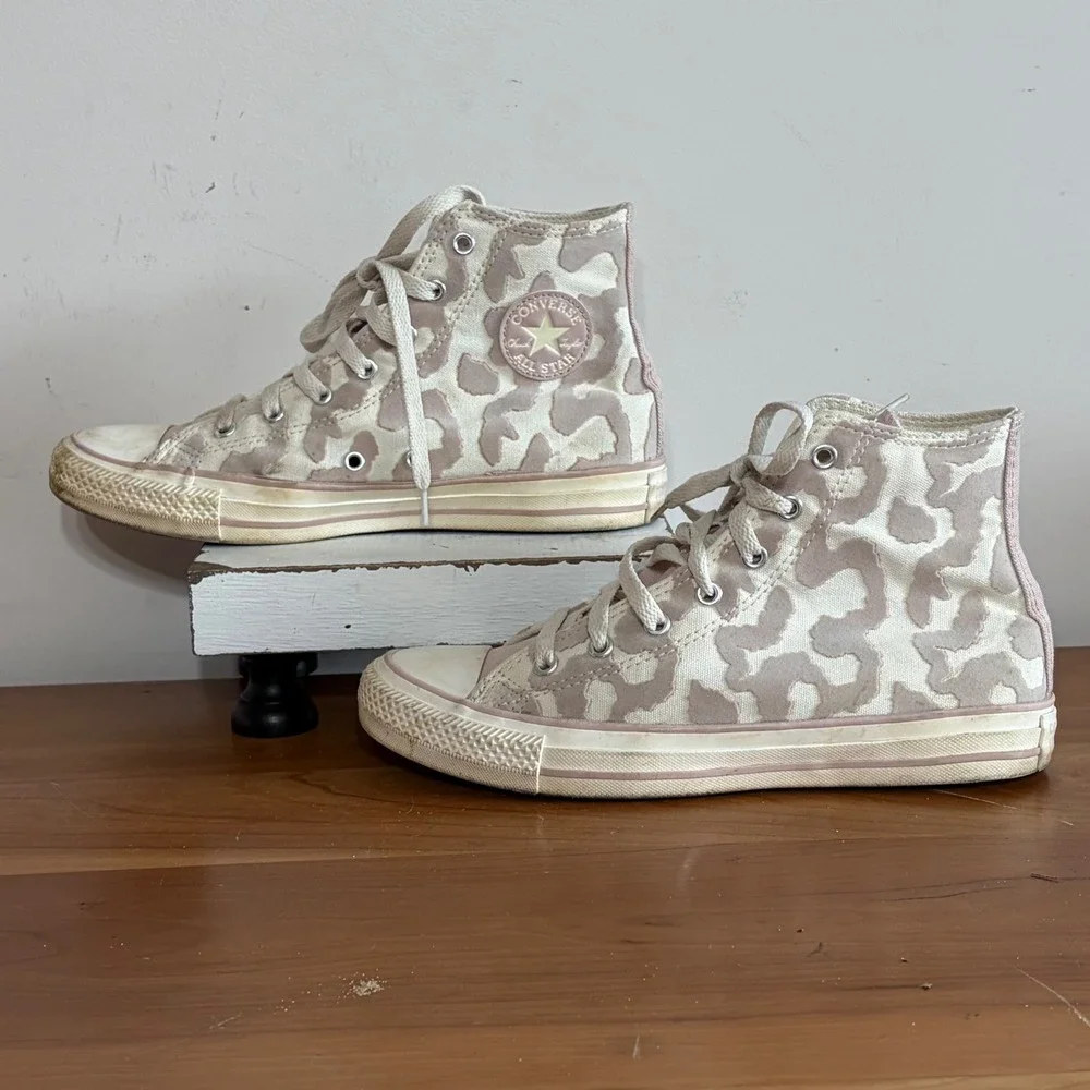 Converse Chuck Taylor All Star High Top Pink Leopard Sneakers A10047F Kids 5.5
